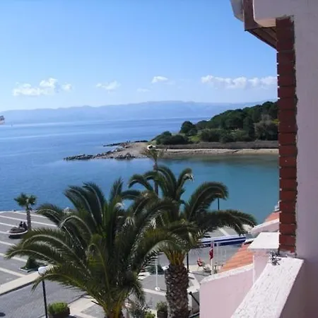 ケルマーン ホテル 3*