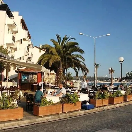 ホテル ケルマーン Çeşme