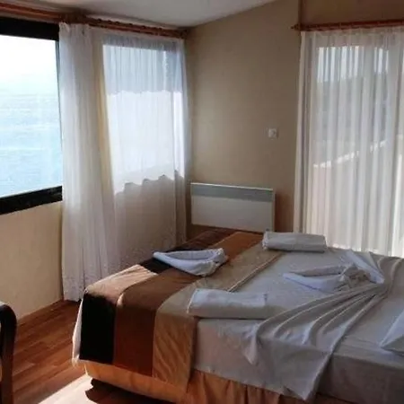 ケルマーン ホテル