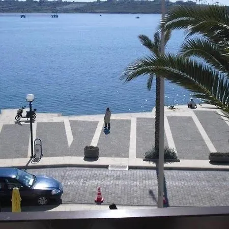 ケルマーン ホテル