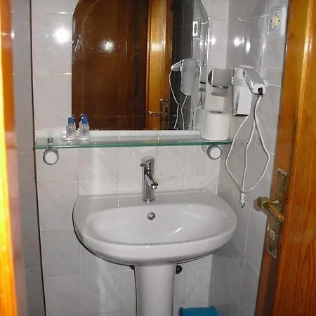 ケルマーン ホテル