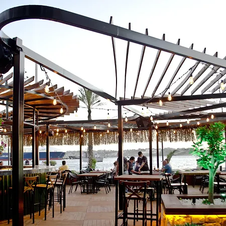 ケルマーン ホテル 3*