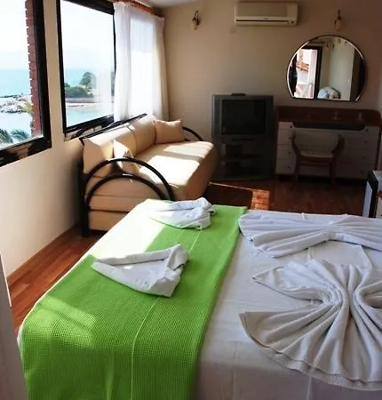 ケルマーン 3* Çeşme